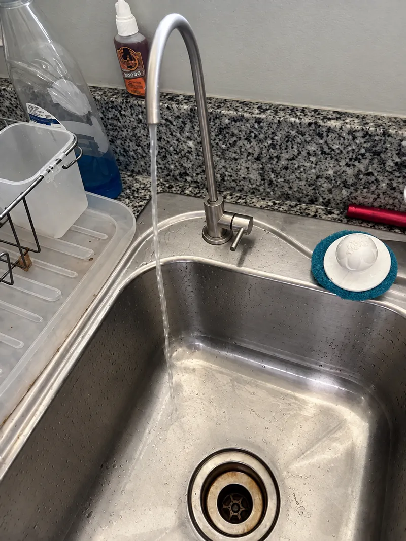 Dedicated reverse osmosis drinking water faucet